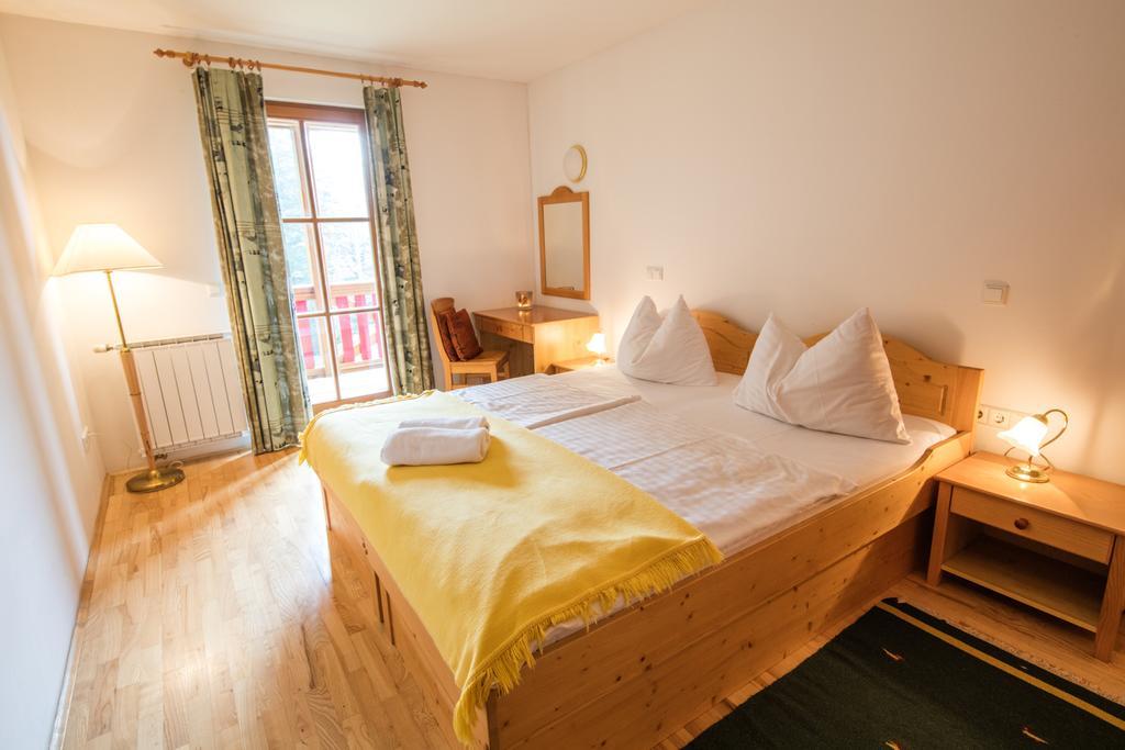 Apartments Mariborsko Pohorje Hočko Pohorje Buitenkant foto