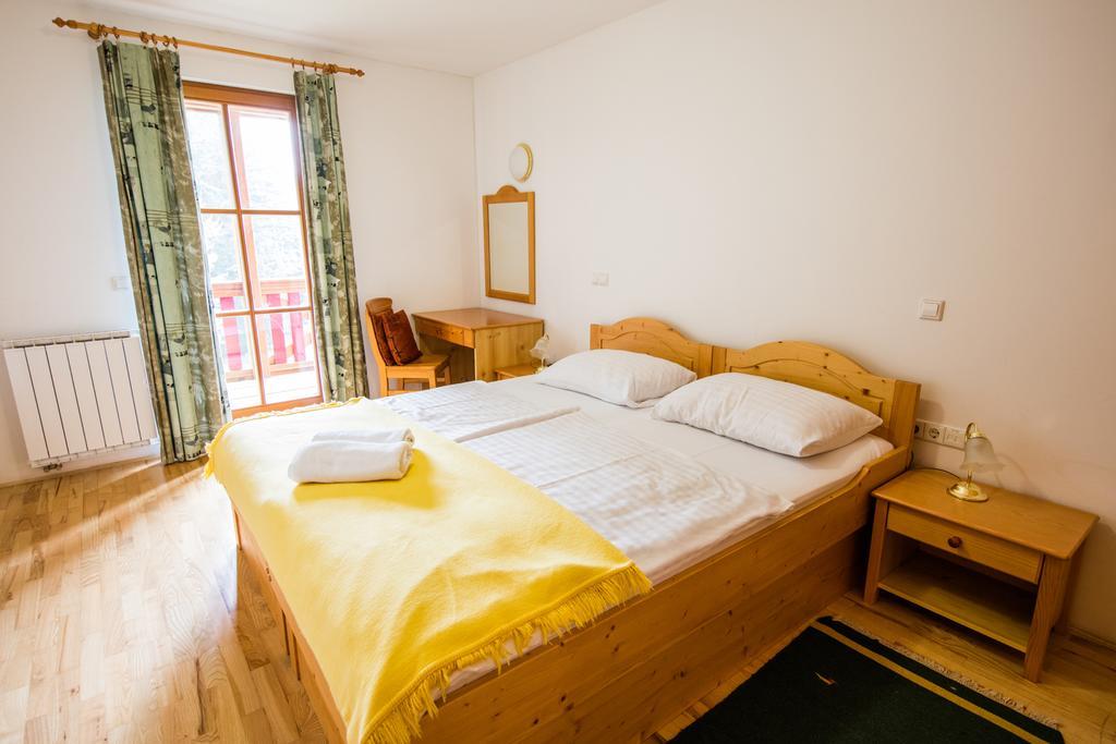Apartments Mariborsko Pohorje Hočko Pohorje Buitenkant foto